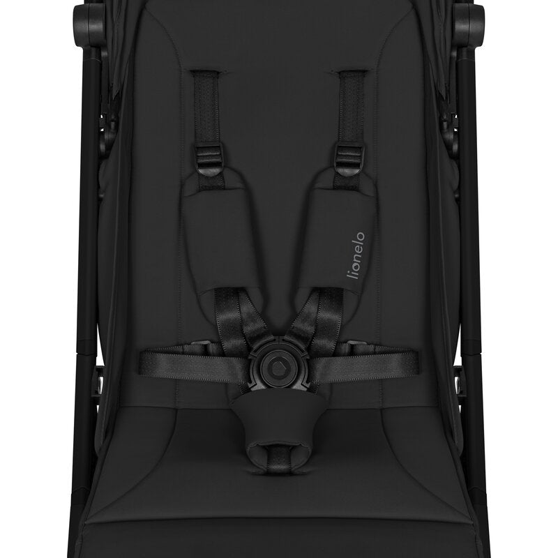 Carucior sport, Lionelo, Cloe Plus, Cu accesorii, Cadru din aluminiu, Pana la 22 kg, Usor, Pliere compacta pentru avion, cu o singura mana, Ideal pentru toate tipurile de suprafete, 6 luni+, Negru