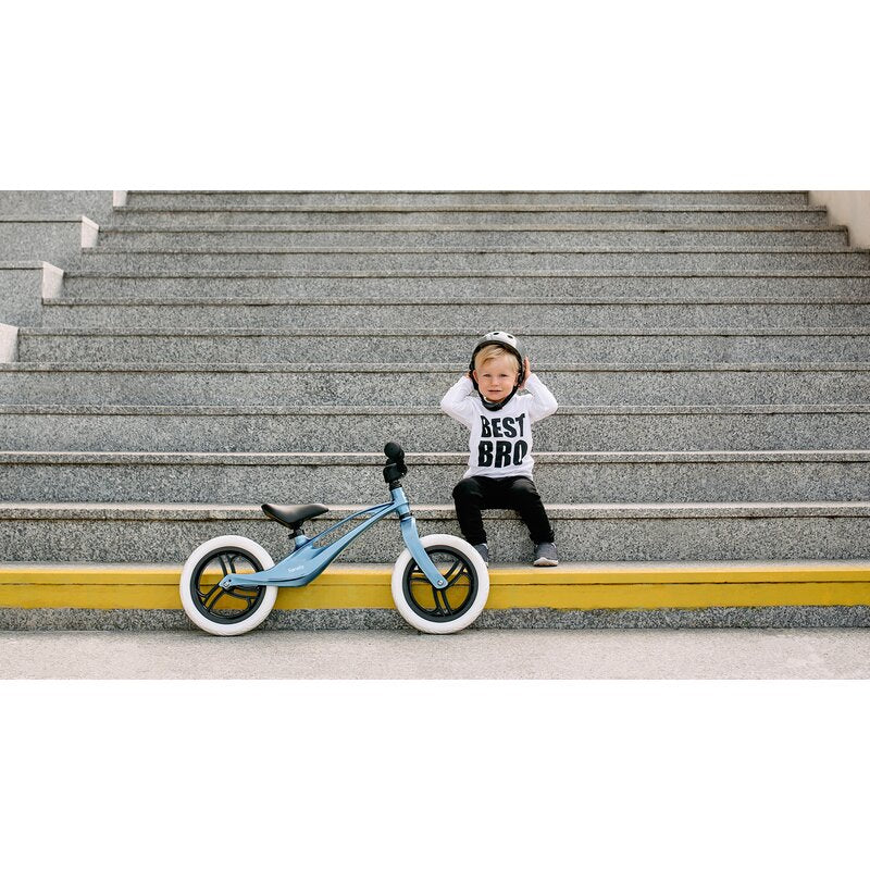 Bicicleta fara pedale, Lionelo, Bart, Usoara, Cu cadru din magneziu, Cu ghidon si sa reglabile, Greutate 3 Kg, 12 inch, Conform cu standardul european de securitate EN71, Purple Amethyst