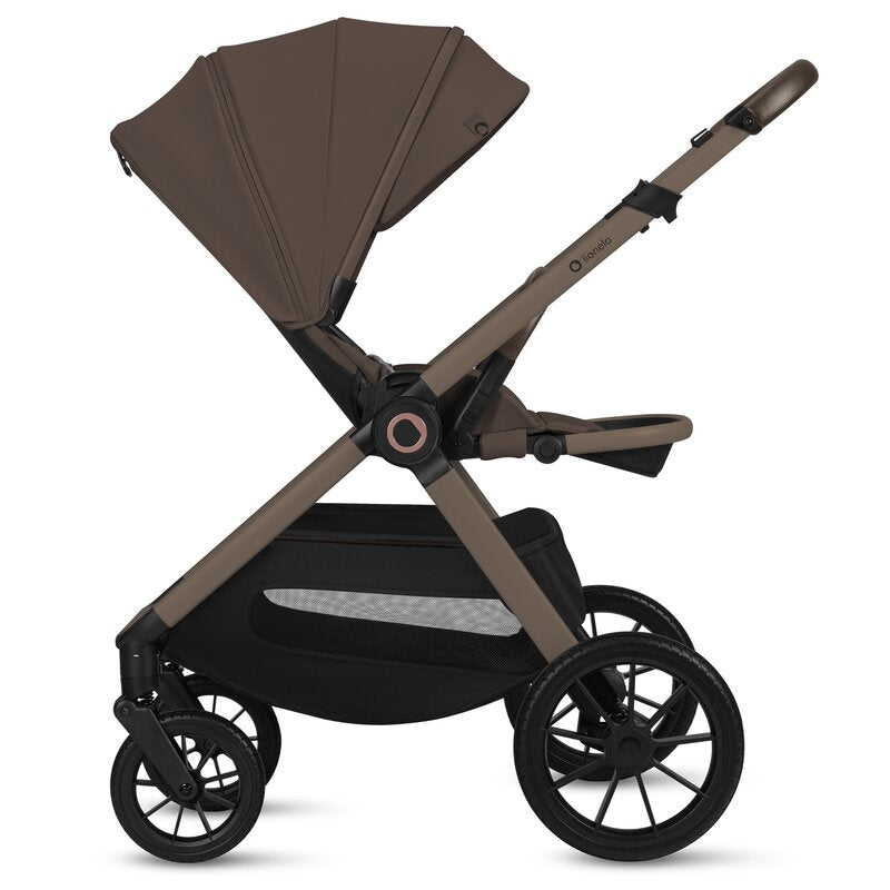 Carucior 2 in 1, Lionelo, Layla, Pana la 22 kg, Cadru aluminiu, Cu landou intarit si salteluta din spuma AirDots, Reversibil, Cu ventilatie 3D, Cu accesorii, EN1888-1-2, EN1466, Maro
