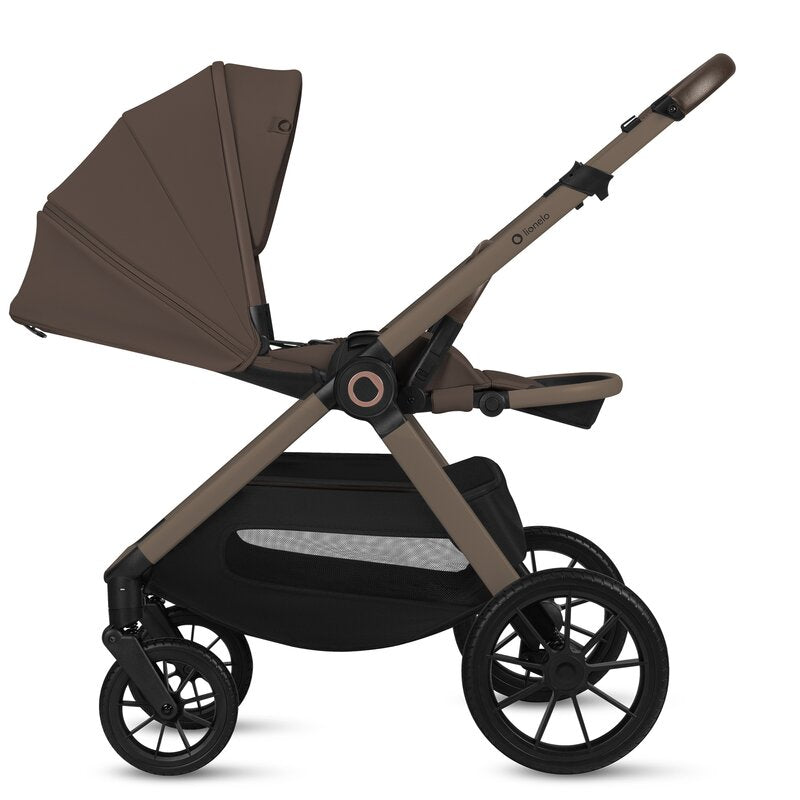 Carucior 2 in 1, Lionelo, Layla, Pana la 22 kg, Cadru aluminiu, Cu landou intarit si salteluta din spuma AirDots, Reversibil, Cu ventilatie 3D, Cu accesorii, EN1888-1-2, EN1466, Maro