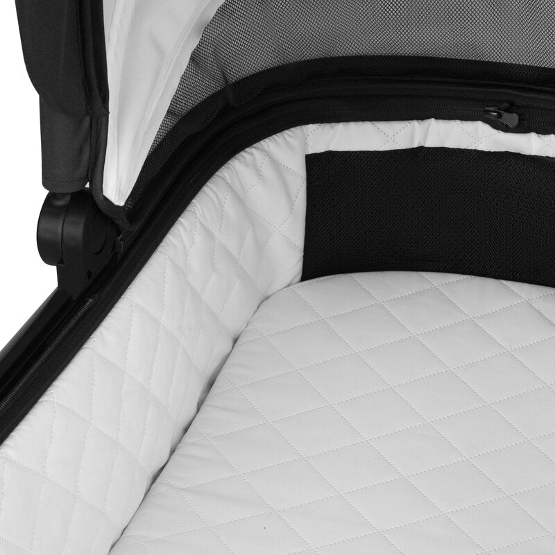 Carucior 2 in 1, Lionelo, Layla, Pana la 22 kg, Cadru aluminiu, Cu landou intarit si salteluta din spuma AirDots, Reversibil, Cu ventilatie 3D, Cu accesorii, EN1888-1, EN1888-2, EN1466, Negru
