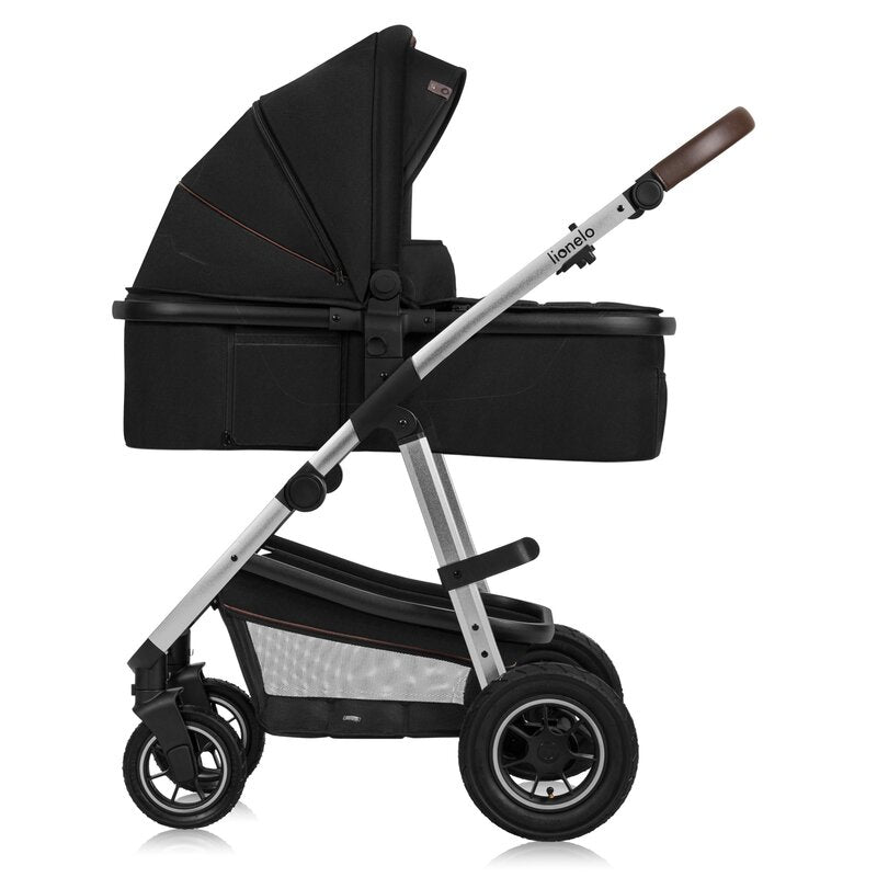 Carucior 3 in 1, Lionelo, Amber, Cadru aluminiu, Cu landou intarit si salteluta moale, Cu scoica auto testata ADAC, Reversibil, Cu accesorii, Geanta parinti, Pana la 22 kg, Negru silver