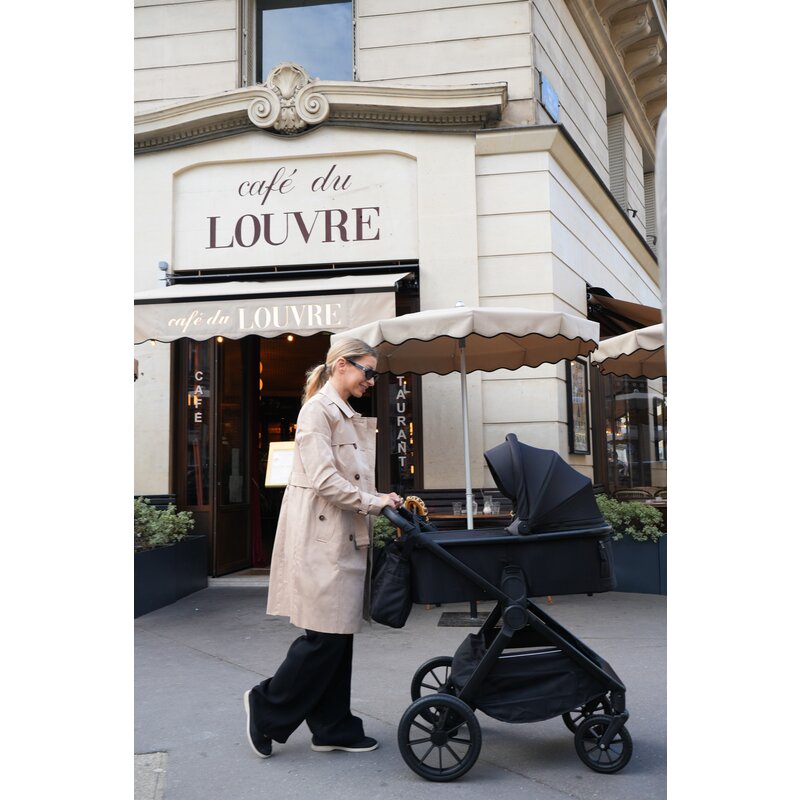 Carucior 3 in 1, Lionelo, Layla, Pana la 22 kg, Cadru aluminiu, Cu landou intarit si salteluta din spuma AirDots, Cu scoica auto testata ADAC, Reversibil, Cu ventilatie 3D, Cu accesorii, EN1888-1, EN1888-2, EN1466, Bej
