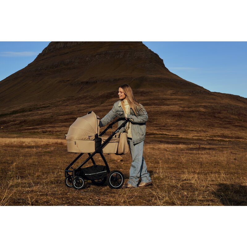 Carucior 3 in 1, Lionelo, Meril, Cu landou de dimensiune XL, Reversibil, Cu scoica auto testata ADAC, Cu accesorii, Pana la 22 kg, Conform cu EN1888-1 EN1888-2, EN1466, Bej