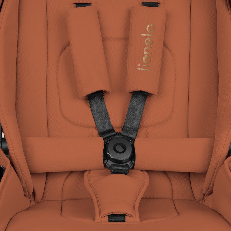 Carucior 3 in 1, Lionelo, Mika Plus, Cadru din aluminiu, Cu landou intarit si salteluta moale, Cu scoica auto testata ADAC, Reversibil, Cu sistem de ventilatie 3D, Cu accesorii, Pana la 22 kg, EN1888-1 EN1888-2 EN1466 ECE R129, Maro