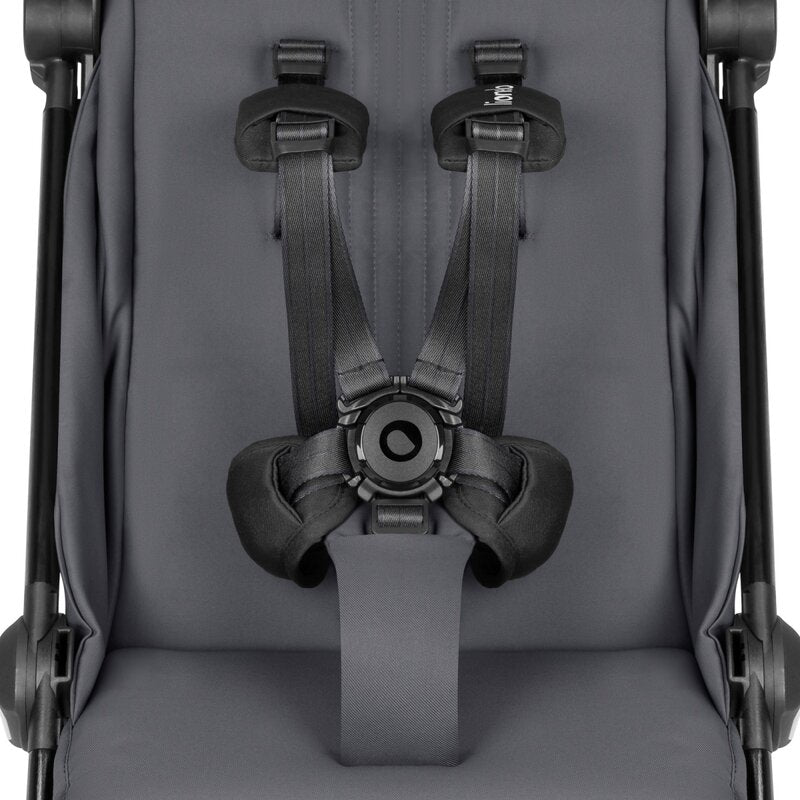 Carucior sport, Lionelo, Bess, Sustine 22 kg, 6 luni+, Capotina impermeabila si protectie SPF 50+, Include suport sticla, Pliere cu o singura mana, Maner pentru transport, Gri