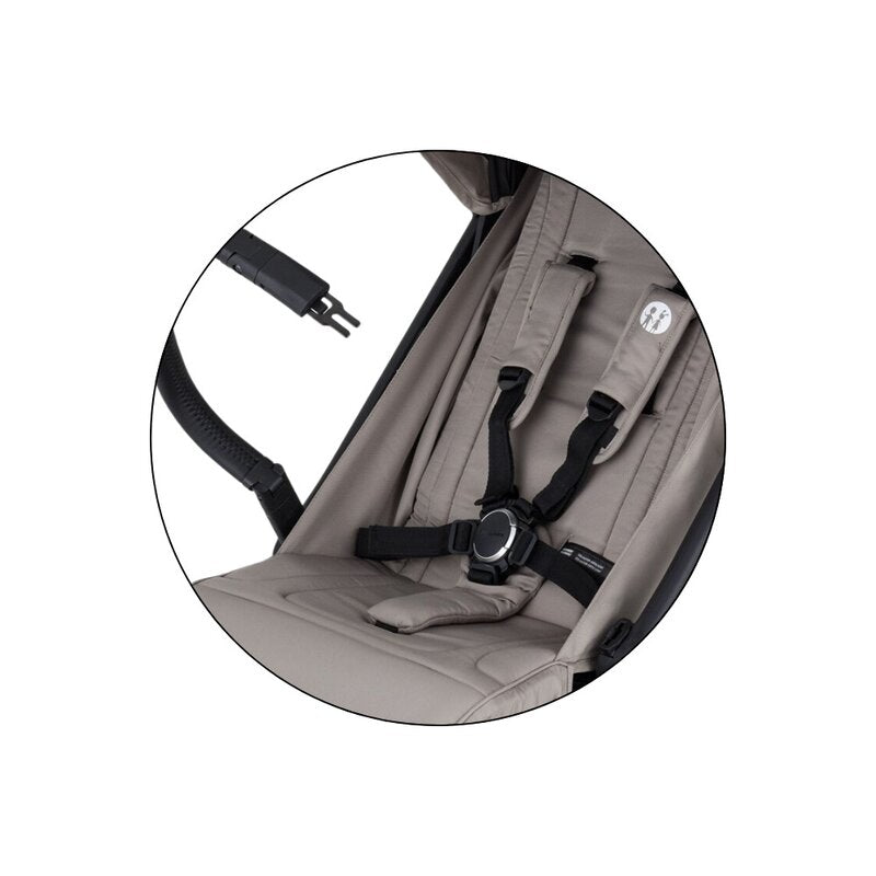 Carucior sport, Petite&Mars, Flip, Pliere compacta cu o mana, Spatar reglabil pana la pozitie de somn, Suport picioare reglabil, Copertina extensibila cu protectie UPF50+, Pana la 22 kg, 0 luni+, Gri