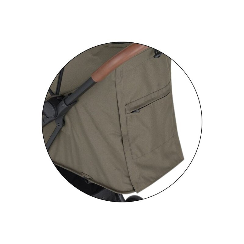 Carucior sport, Petite&Mars, Fly, Pliere compacta, Spatar reglabil pana la pozitie de somn, Suport picioare reglabil, Copertina extensibila cu protectie UPF40+, Suport pahar inclus, Pana la 22 kg, 0 luni+, Verde