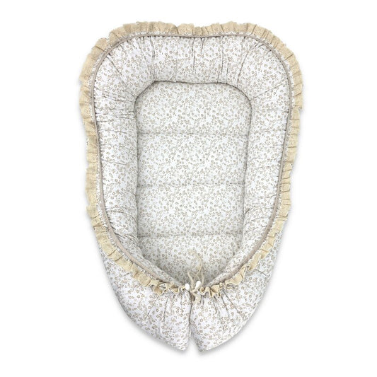 Cosulet bebelus, MimiNu, Premium, Pentru dormit, Baby Nest 55 x 75 cm, Cu Volanase si dantela, Husa 100% bumbac, Din bumbac certificat Oeko Tex Standard 100, Meadow
