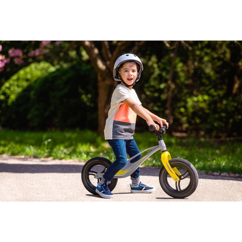 Bicicleta fara pedale, Lionelo, Bart Tour, Usoara, Cu cadru din magneziu, 3.3 Kg, 12 inch, Conform cu standardul european de securitate EN71, Pink Bubblegum