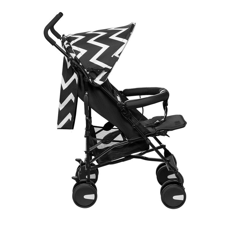 Carucior sport, Lionelo, Elia Oslo, Cu plasa de tantari, Suport de picioare reglabil, Spatar ajustabil in 4 pozitii, Capotina XXL, Pliere tip umbrela, Capacitate 15 kg, 6 luni+, EN 1888, Negru/Alb