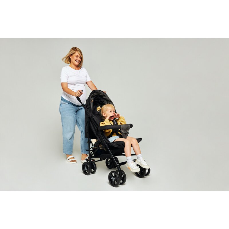 Carucior sport compact, Lionelo, Irma, Spatar ajustabil in 4 pozitii, Suport picioare reglabil, Manere rotative, Pliere tip umbrela, 6- 36 luni, Pana la 15 kg, Conform cu EN1888-1:2018, Negru