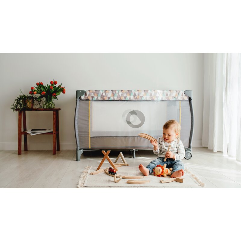 Patut pliant, Lionelo, Sven Plus, 120x60 cm, Cu doua nivele, Cu arcada jucarii, masuta de infasat, vibratii, melodii, conform cu standardele europeane de securitate EN716 si EN12221, Turcoaz/Gri