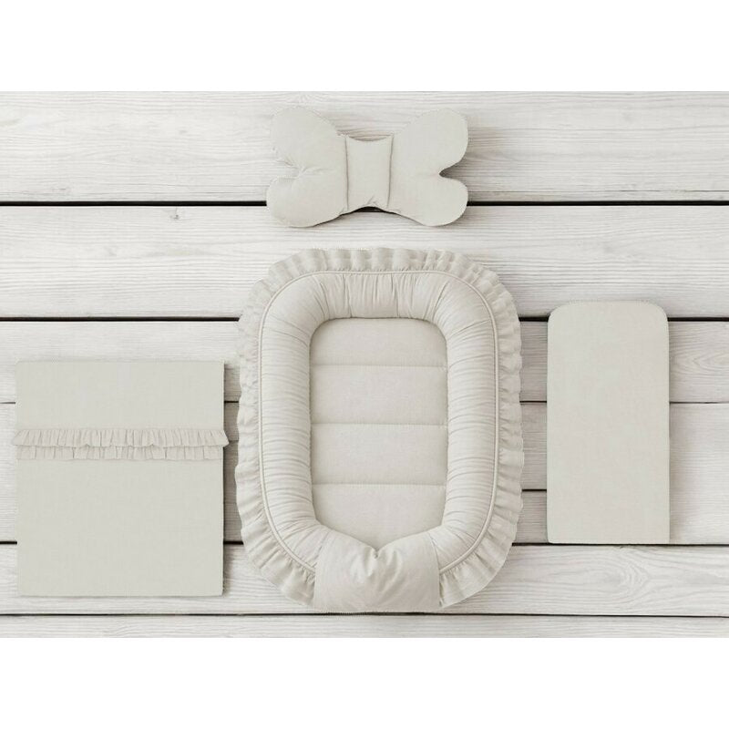Set 4 in 1 Cosulet bebelus, MimiNu, Baby Cocoon 75x55 cm, Cu volanase, Husa bumbac, Din bumbac certificat Oeko Tex Standard 100, Cu paturica cu volanase 50x70 cm, Cu salteluta, Cu perna fluture, Colectia Royal, Beige