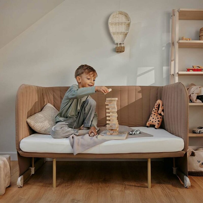 Patut co-sleeper, Lionelo, Thomi Plus, 5 in 1, Multifunctional, Sustine pana la 9 kg ca patut, 15 kg tarc de joaca, 100 kg canapea, Inaltime reglabila in 7 pozitii, De la nastere pana la 4 ani, Cu 2 saltele din spuma T25, 94x70x77-93,5 cm, Maro