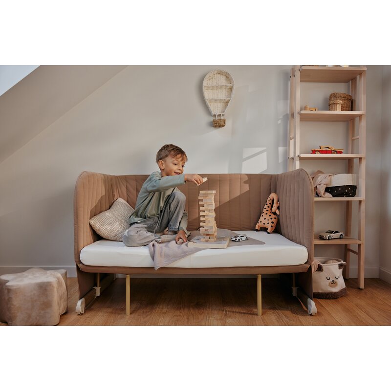 Patut co-sleeper, Lionelo, Thomi Plus, 5 in 1, Multifunctional, Sustine pana la 9 kg ca patut, 15 kg tarc de joaca, 100 kg canapea, Inaltime reglabila in 7 pozitii, De la nastere pana la 4 ani, Cu 2 saltele din spuma T25, 94x70x77-93,5 cm, Maro