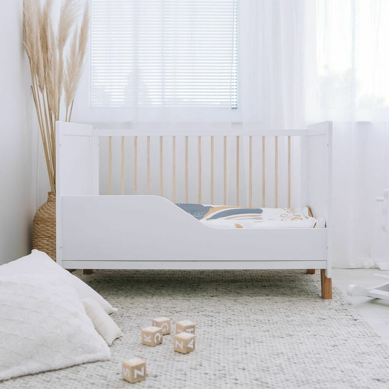 Patut din lemn bebe, 120x60 cm, Transformabil, Cu bariera de siguranta, Din lemn de pin si mdf, Stabil si rezistent, White, FreeON, Ava