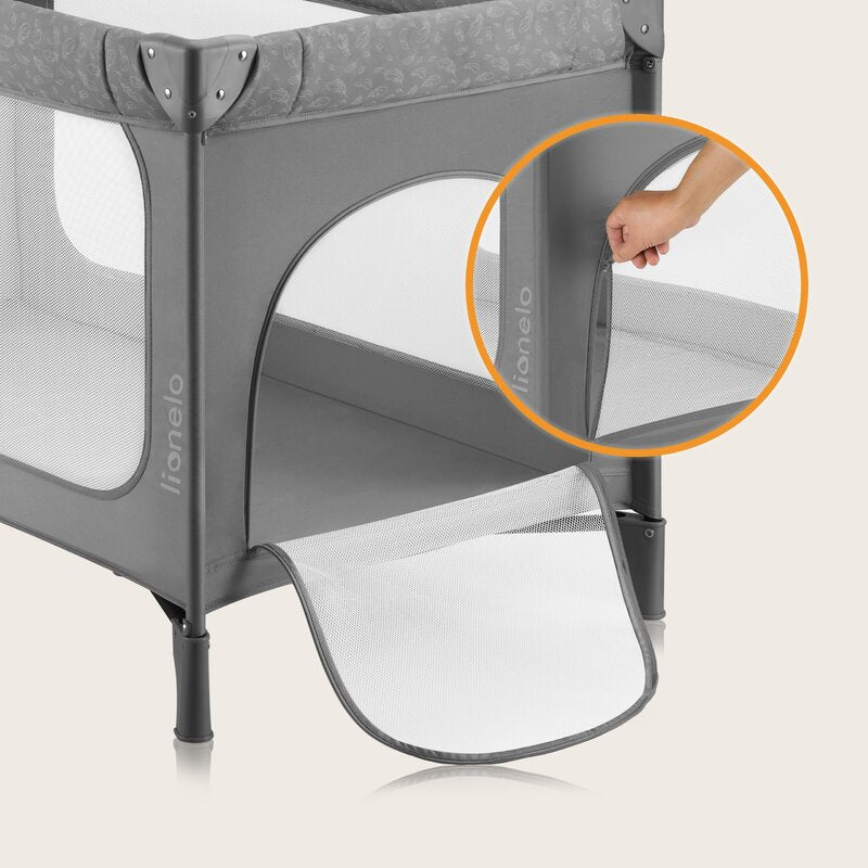 Patut pliant, Lionelo, Jasmin Easy Fold, Pana la 15 kg, Usor de pliat, Cu doua nivele, Cu saltea ergonomica T25, Cu intrare laterala cu fermoar, 2 roti cu frana, 123 x 67 cm, Conform cu EN 716, 0-36 luni, Gri