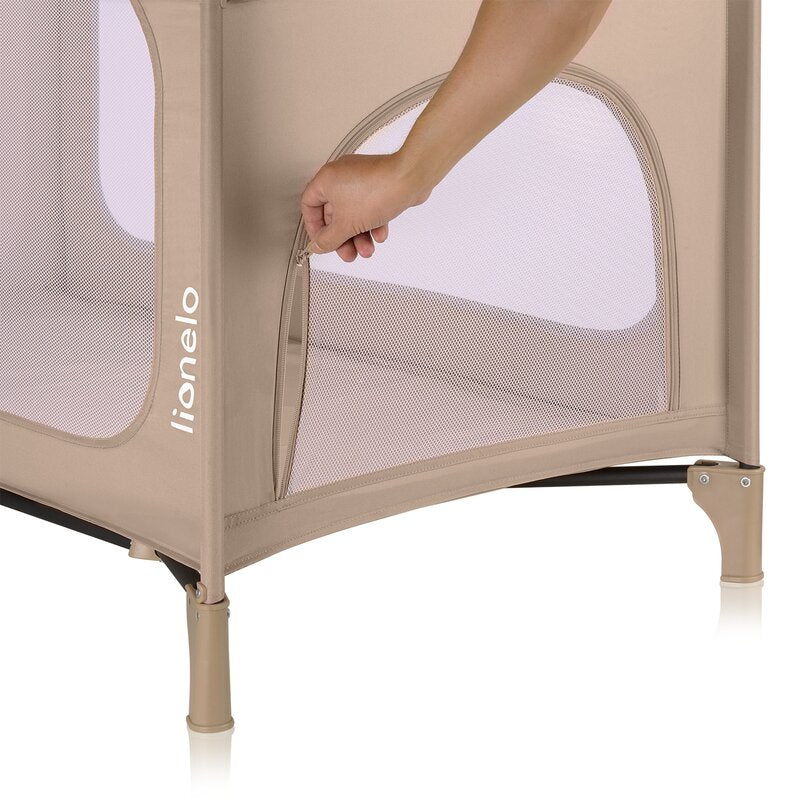 Patut pliant, Lionelo, Jasmin Easy Fold, Pana la 15 kg, Usor de pliat, Cu doua nivele, Cu saltea ergonomica T25, Cu intrare laterala cu fermoar, 2 roti cu frana, 123 x 67 cm, Conform cu EN 716, 0-36 luni, Bej
