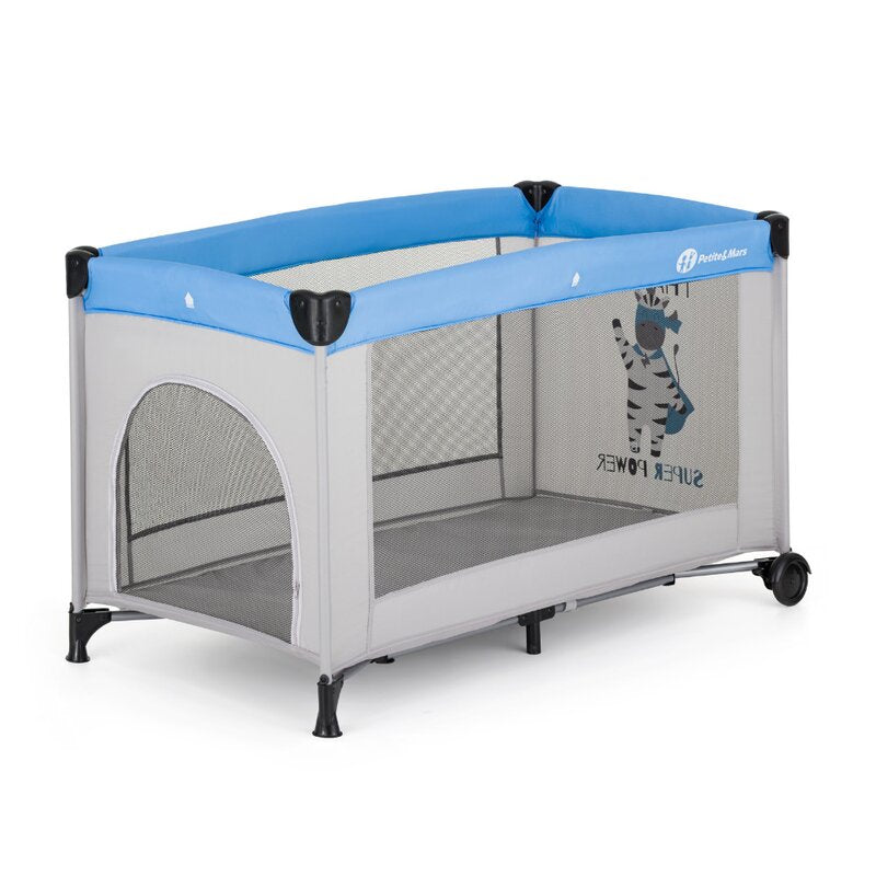 Patut pliant, Petite&Mars, Koot, 120 x 60 cm, Cu roti, Functie de tarc, Pliere compacta, Include geanta de transport, Intrare laterala cu fermoar, Pereti din plasa, Pana la 15 kg, 0-30 luni, Gri