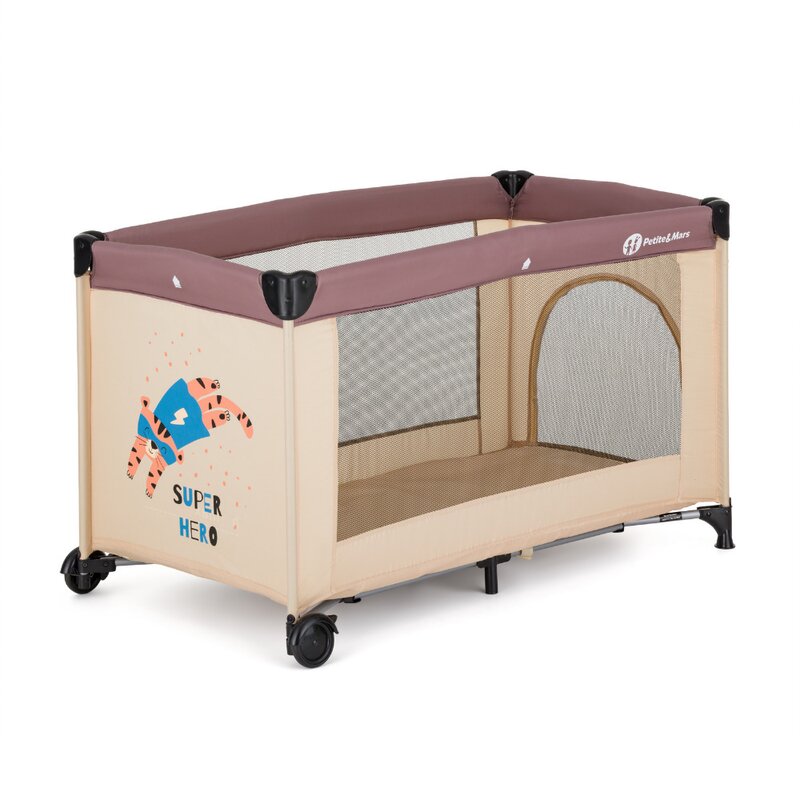 Patut pliant, Petite&Mars, Koot, 120 x 60 cm, Cu roti, Functie de tarc, Pliere compacta, Include geanta de transport, Intrare laterala cu fermoar, Pereti din plasa, Pana la 15 kg, 0-30 luni, Maro