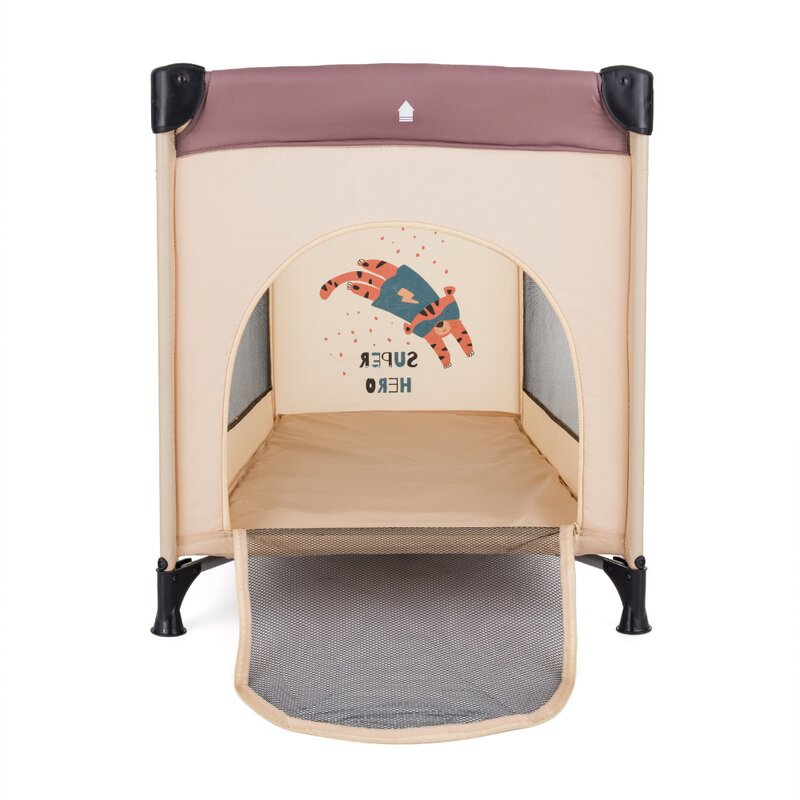 Patut pliant, Petite&Mars, Koot, 120 x 60 cm, Cu roti, Functie de tarc, Pliere compacta, Include geanta de transport, Intrare laterala cu fermoar, Pereti din plasa, Pana la 15 kg, 0-30 luni, Maro