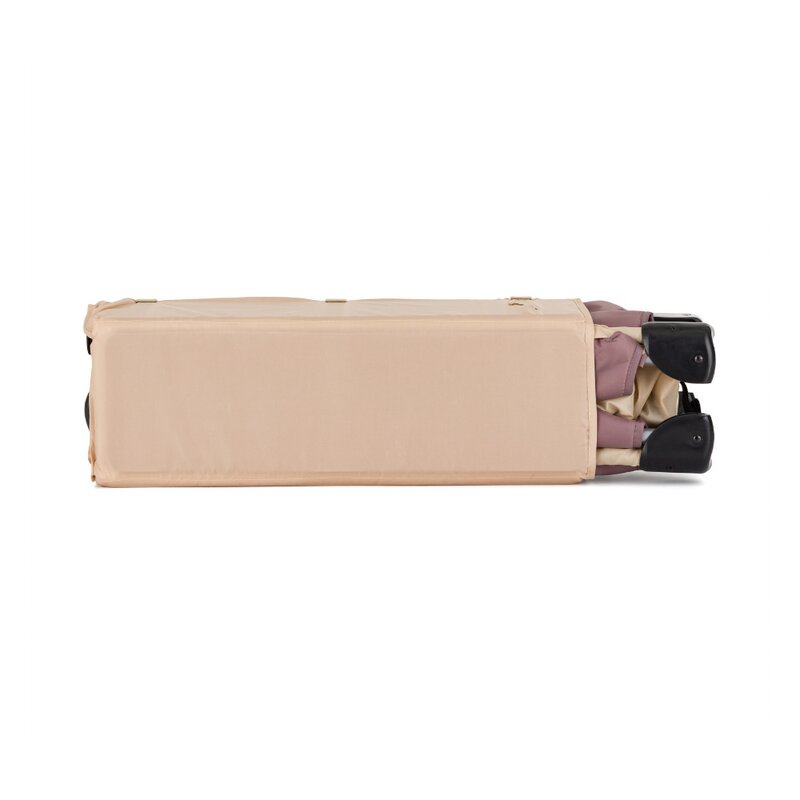Patut pliant, Petite&Mars, Koot, 120 x 60 cm, Cu roti, Functie de tarc, Pliere compacta, Include geanta de transport, Intrare laterala cu fermoar, Pereti din plasa, Pana la 15 kg, 0-30 luni, Maro