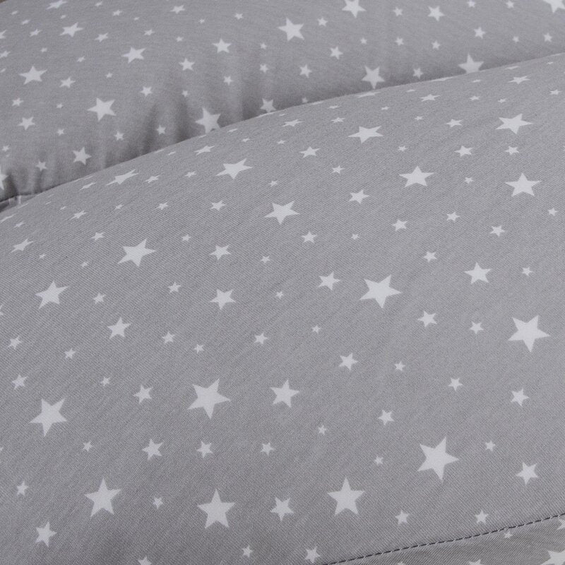 Perna multifunctionala, Ceba Baby, Pentru dureri de spate, somn confortabil si alaptat, Cu bile de silicon si microperle, Husa detasabila din bumbac, 300x30 cm, Oeko-Tex Standard 100, Grey Stars
