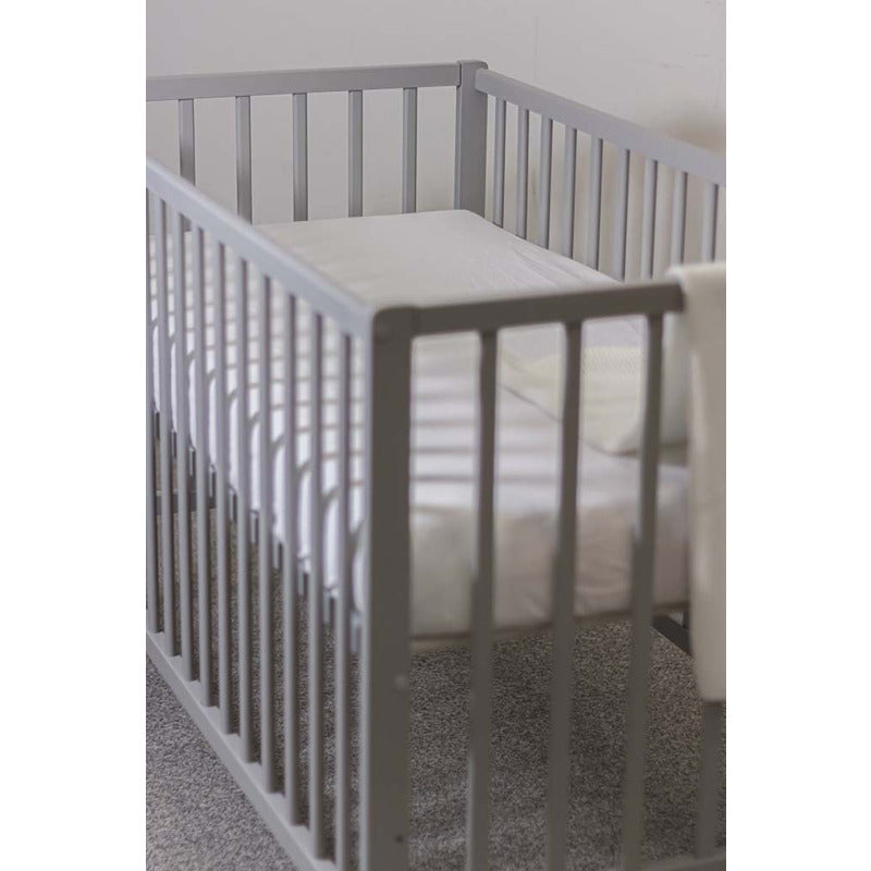 Cearceaf cu elastic, Petite&Mars, Soft Dream, Din Jersey, Lavabil la masina pana la 40 de garde, 120x60 cm, Gri