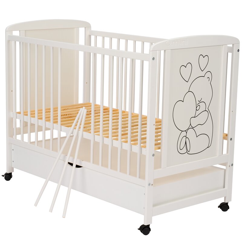 Patut din lemn bebe, 120x60 cm, Cu sertar, Din lemn de pin si mdf, Stabil si rezistent, Inaltime saltea reglabila pe 3 nivele, Laterala cu 3 bete detasabile, EN716-1, EN716-2, Alb, Qmini, Timmi Heart