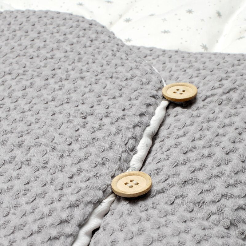 Sac de iarna cu gluga, Jane, Mims Plus, Pentru carucior si scoica auto, 88 x 43 cm, Inchidere cu nasturi si fermoar, Botanic