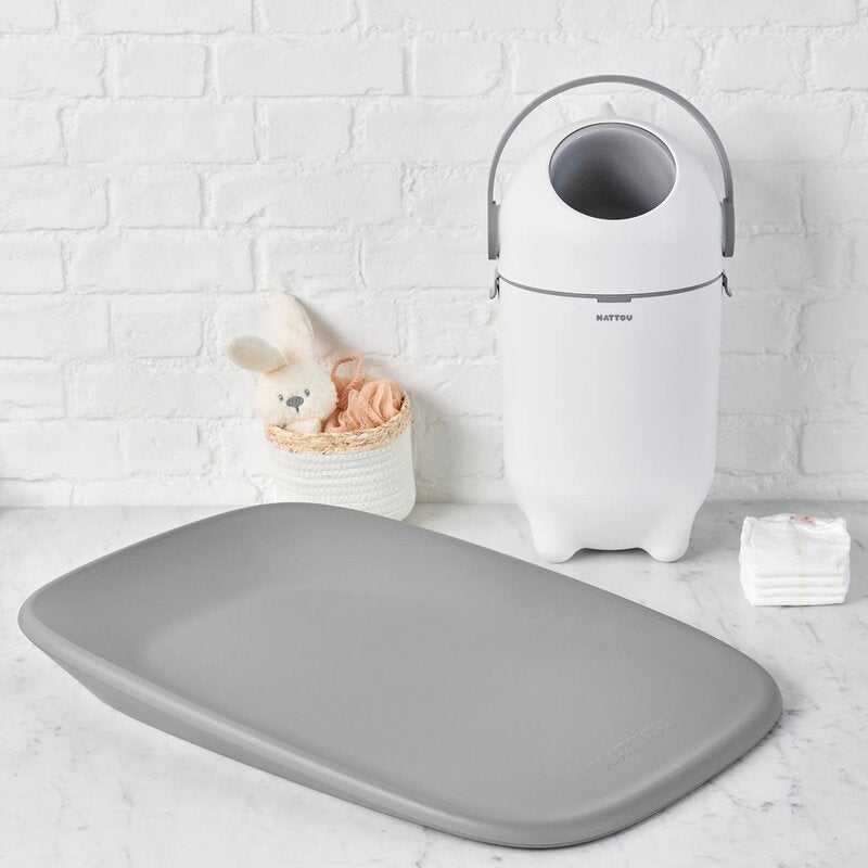 Saltea de infasat, Nattou, Softy, Moale, Utilizabil si fara husa, Design ergonomic, Spuma PU, 70x50x10 cm, Fara BPA, 0 luni+, Gri