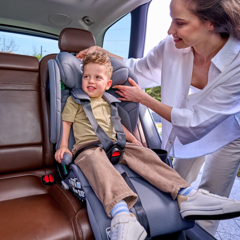 Scaun auto pliabil, Lionelo, Nelly, i-Size, 76- 150 cm, Tetiera reglabila in 15 pozitii, Spatar reglabil in 4 pozitii, Sisteme de fixare Isofix si Top Tether, Sezut lat si confortabil, Conform cu ECE R129, Negru