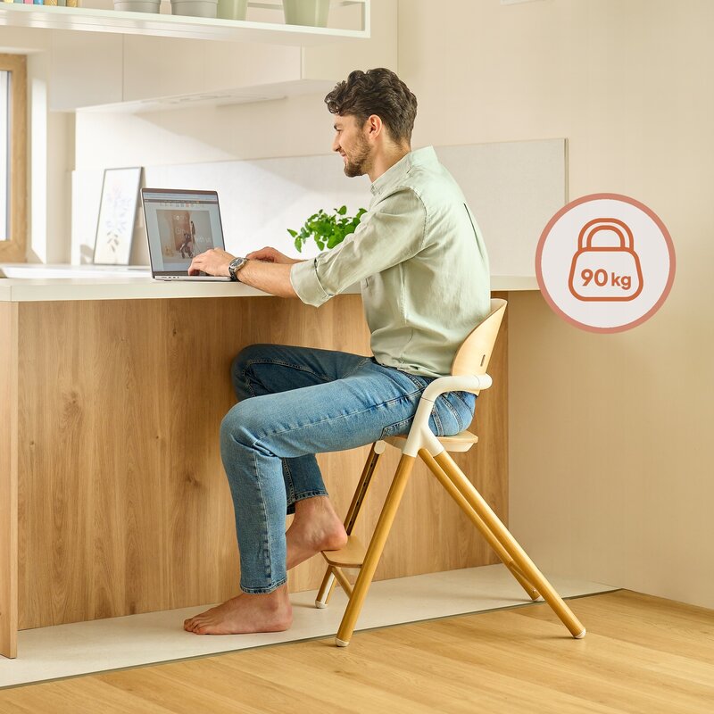 Scaun de masa multifunctional Celia, Lionelo, Din lemn de fag, 6 luni- adult, Reglabil pe inaltime, Husa impermeabila, Tavita silicon, Suport de picioare reglabil, Greutate maxima 90 Kg, Negru
