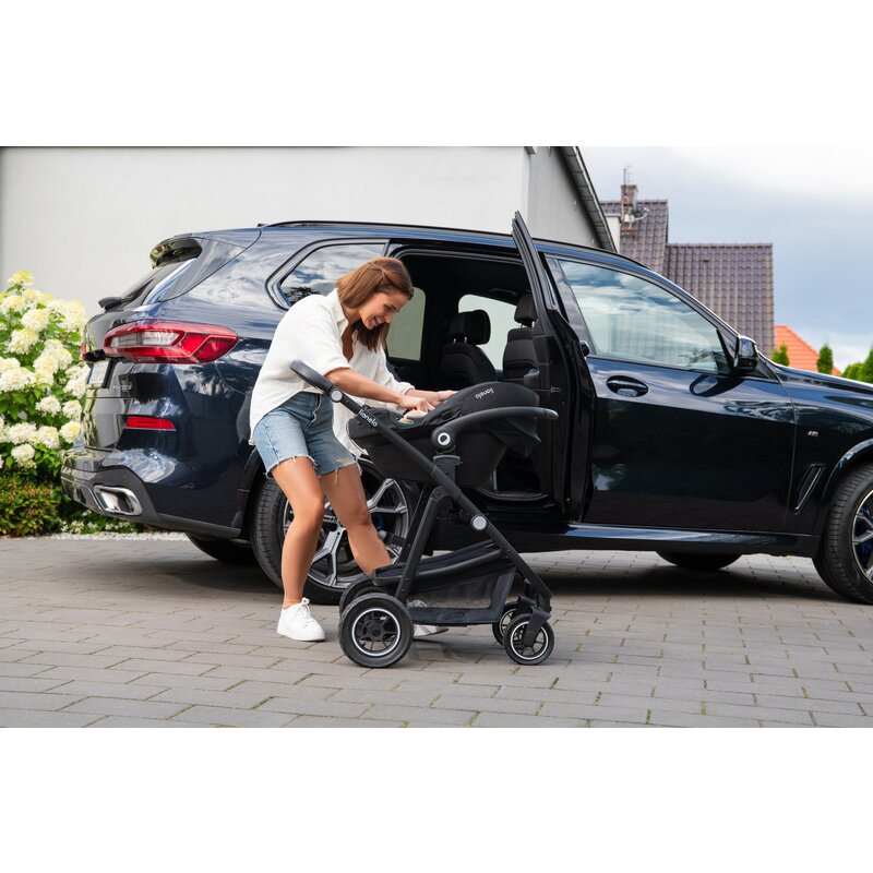 Scoica auto, Lionelo, i-Size Astrid, 0-13 Kg, 40-87 cm, Cu maner si capotina reglabile, Cu protectie laterala avansata, Salteluta confortabila, Testat ADAC, Conform cu standardul european de securitate R129, Roz
