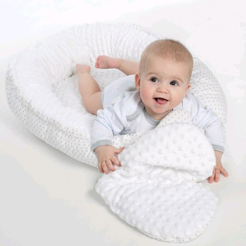 Set 3 piese, New Baby, Luxury, Baby Nest cu doua fete, Cu paturica si pernuta in forma de inima, Minky Bears Pink