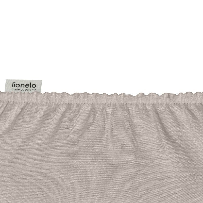 Set cearceafuri cu elastic, Lionelo, Pentru patuturi 120 x 60 cm, Pentru saltele de max. 10 cm inaltime, Din bambus, Usor de spalat, 30 grade, Fara calcare, Ecologic, Alb/Bej
