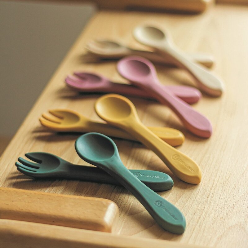 Set tacamuri, Petite&Mars, Take&Match, Din silicon, Forma ergonomica, Delicate cu gingiile, Adecvate pentru masina de spalat vase, Fara BPA, 6 luni+, Sweet Pea, Verde