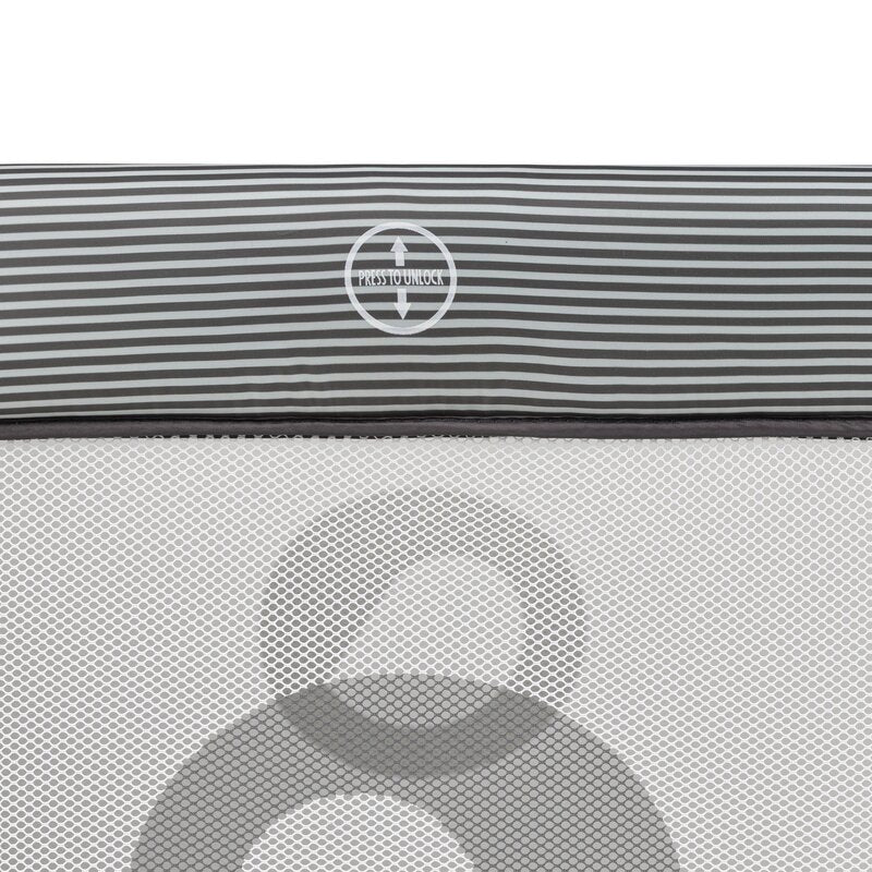 Tarc de joaca copii, Lionelo, Bonnie, Pana la 15 kg, 100 x 100 cm, Pliere compacta, Include geanta de transport, Din plasa, Cu intrare laterala cu fermoar, Cu roti, Cu salteluta din spuma, Conform cu EN12227, Gri inchis